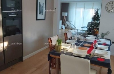 Pješčana Uvala, Villa met appartementen dichtbij de zee