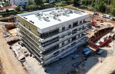 Verkoop van appartementen in moderne nieuwbouw, in het centrum, Poreč!