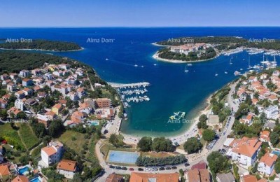 Pješčana Uvala – Huis met zwembad en aparte appartement, uitzicht op zee, 300 m van het strand
