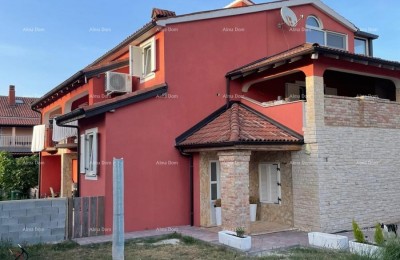 Liznjan, appartementenhuis met zwembad, 460 m2