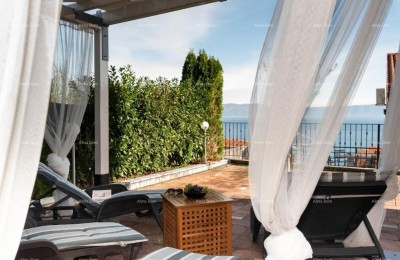 Een prachtig huis met uitzicht op zee verkopen, Ravni!