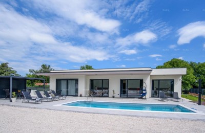 KANFANAR, MODERNE VILLA MET EEN ZWEMBAD - RUSTIGE LOCATIE