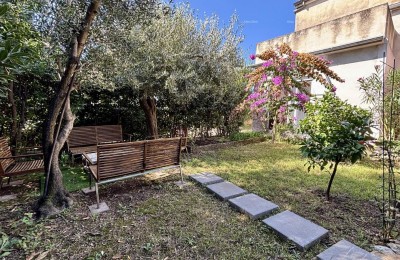 PULA, centrum – verkoop / appartement 55 m² met tuin en parkeerplaats