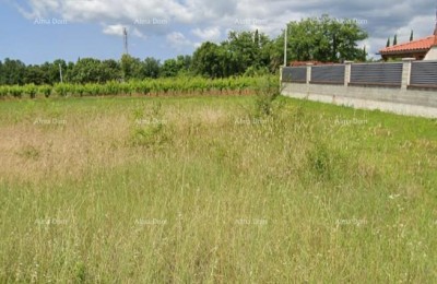 Verkoop van bouwgrond op een mooie locatie, in een klein dorp, dichtbij Vodnjan.