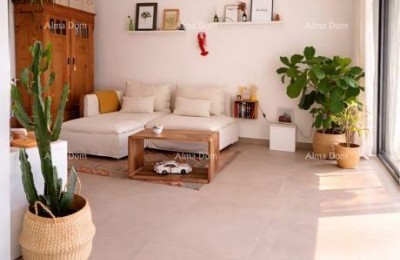 Stan in Poreč – 79,88 m², nabij de zee en het centrum