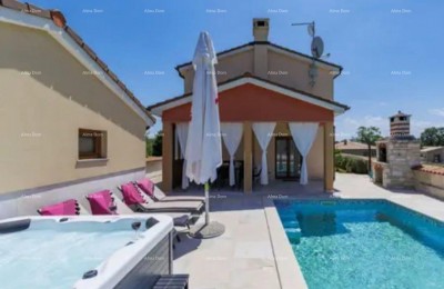 MARČANA - Huis te koop met verwarmd zwembad en jacuzzi