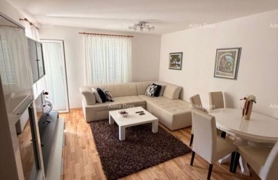 Ingericht en volledig gemeubileerd appartement met ruime loggia – Vrsar