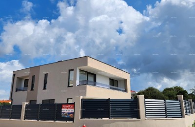 Banjole. Volme. Verkoop van een nieuwe vrijstaande woning op een uitstekende locatie, nabij de jachthaven!