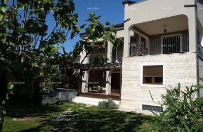 Groot en mooi huis te koop in Umag