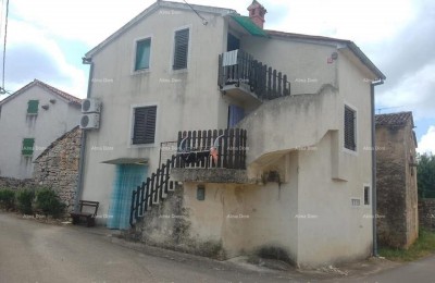 OKOLICA POREČ - Huis met 3 verdiepingen en aparte ingangen, ideaal voor toerisme of een groter gezin