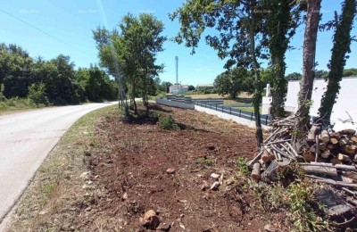 Bouwgrond 700 m² – Svetvinčenat