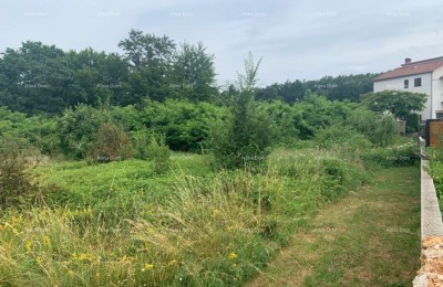 Pazin – bouwgrond van 940 m² in een rustige omgeving