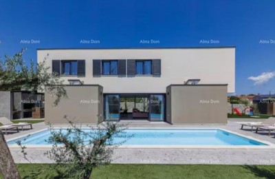LOBORIKA, Moderne luxe villa met zwembad