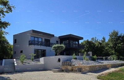 Moderne woning met zwembad en ruime tuin in Savičenta!