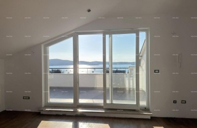MEDULIN – penthouse met een open uitzicht op zee, 150 m van de kust