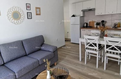 Een volledig gerenoveerd appartement in Pula staat te koop