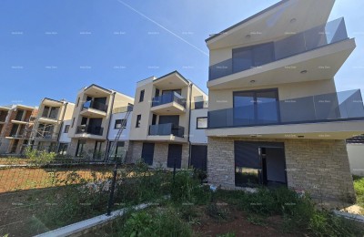 Moderne ingerichte appartement in Medulin, 2 km van de zee, ideaal voor een gezin of vakantie