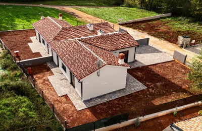 BARBAN, KOŽLJANI - Nieuwbouw / Duplex, linkerdeel. Ecologische plek