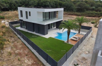 VILLA MET EEN ZWEMBAD IN MEDULIN - SLECHTS 70 M VAN DE ZEE EN HET STRAND, UITZICHT OP DE ZEE