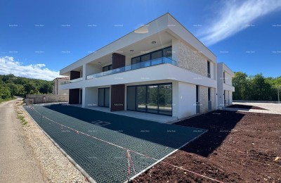 Verkoop - Appartement in aanbouw met tuin en parkeerplaats,