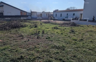 KRNICA – BOUWGROND MET TOESTEMMING EN PROJECT