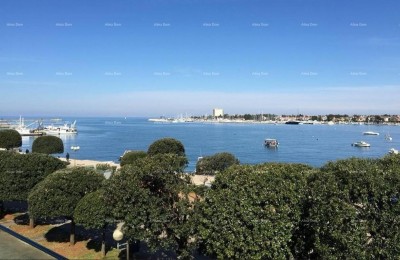 Umag, moderne appartement in het centrum van Umag - 50 m van de zee