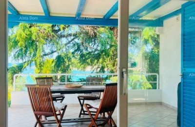 UMAG – INGERICHT APPARTEMENT VAN 90 M², 30 M VAN DE ZEE, MET TUIN EN UITZICHT OP DE ZEE