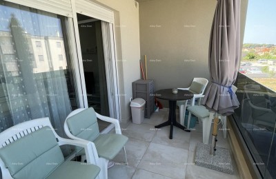 Pula – moderne en volledig gemeubileerde appartement van 44 m2 in nieuwbouw met een ruim terras