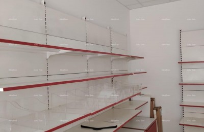 Zakelijk pand 55 m2, begane grond, centrum van Pula