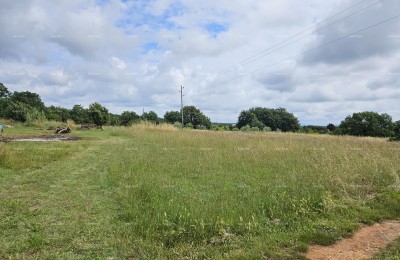 Bouwgrond te koop, 1712m2, Marčana