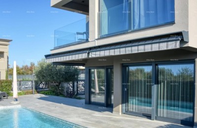 MODERNE LUXE VILLA MET ZWEMBAD OP 500 M VAN DE ZEE
