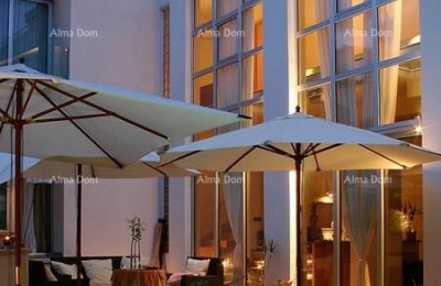 Te koop luxe villa op 60 m van de zee, Pješčana uvala