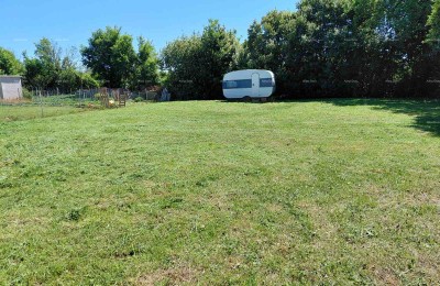 Bouwgrond van 535 m² in Pula met bouwvergunning