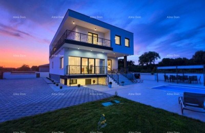 Fažana! Prachtige villa met een zwembad.