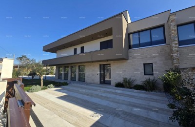 Moderne villa met zwembad en sauna, Marčana!