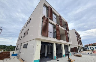 Novi, moderne, wooncomplex, Rovinj! Duplex appartement met parkeer- en garageplaats! B4/A