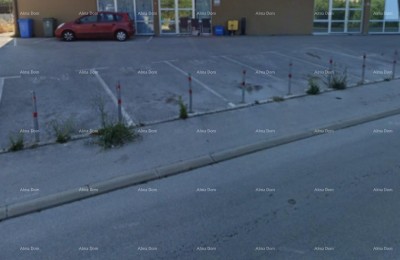 PULA, MONVIDAL – bedrijfsruimte met twee ingangen op een uitstekende locatie