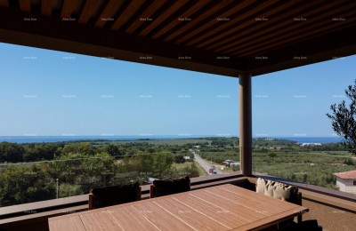 Vabriga – Appartement op de 2e verdieping met een ruime terras, 129,50 m²