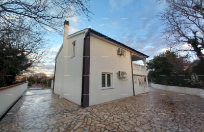 Verkoop van een huis met twee aparte wooneenheden, Šišan!