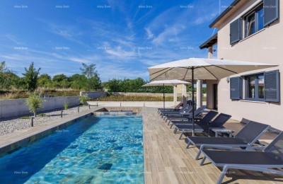 Te koop: luxe villa met zwembad in een groene oase in de omgeving van Labin