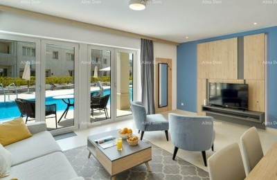 Umag – appartement aan zee in een complex met zwembad
