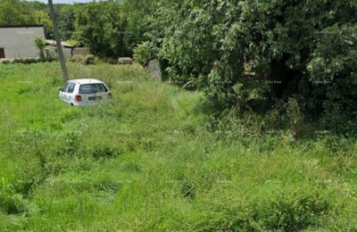 Bouwgrond van 600 m² in de omgeving van Brtonigla - ideaal voor een gezinswoning of vakantiehuis