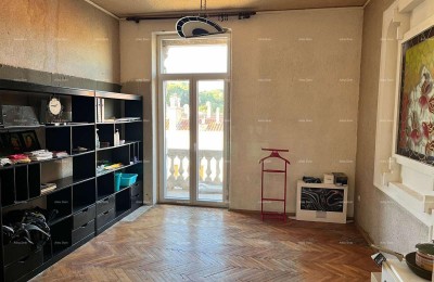 Pula – driekamerappartement van 96,33 m² met balkon