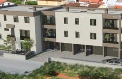 Ruim appartement van 110 m² in Pula, dichtbij de zee en met een garage!