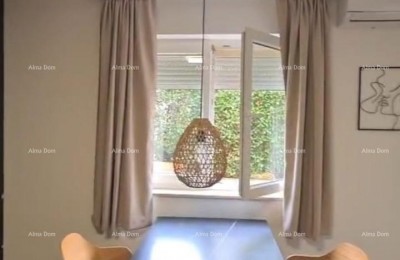 Moderne appartement op de begane grond, Karigador, slechts 350 m van de zee!