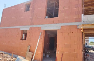 Twee-slaapkamer appartement met parkeerplaats