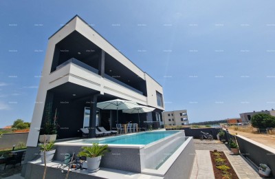 Te koop: luxe villa in Medulin - 100 m van de zee