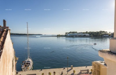 Prachtig appartement aan de boulevard van Porec – Eerste rij aan zee