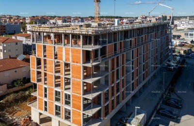 Pula! Meergezinswoning, modern gebouw met lift. Appartement met parkeerplaats en berging. S52